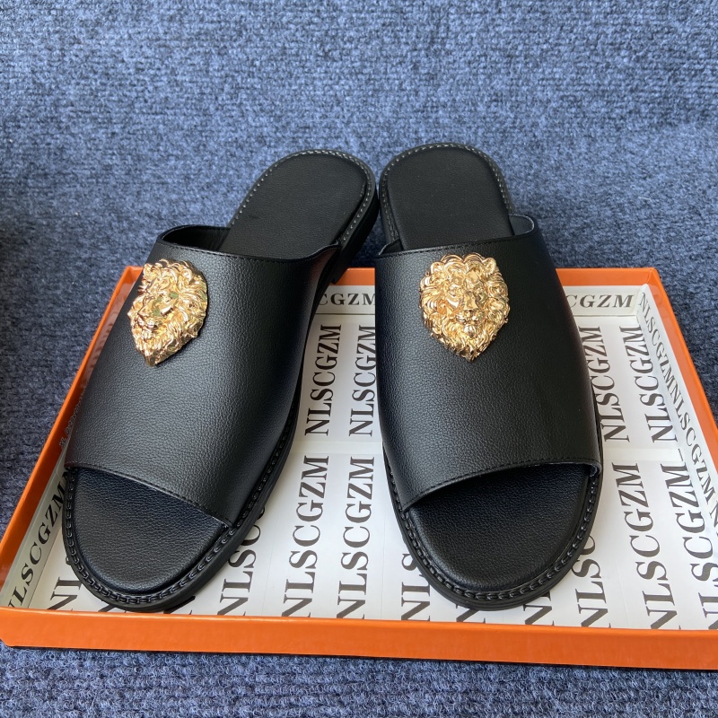 Luxury Lifestyle Products - Sepatu sandal hitam merek Originals untuk