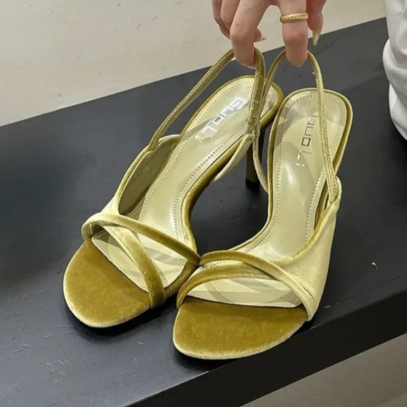 Sepatu Hak Tinggi Wanita Mewah - Luxury Lifestyle Products ulasan dan harga
