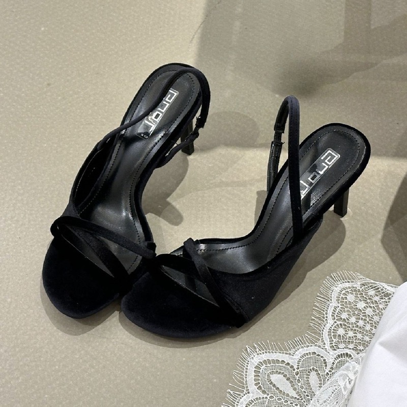 Sepatu Hak Tinggi Wanita Mewah - Luxury Lifestyle Products ulasan dan harga