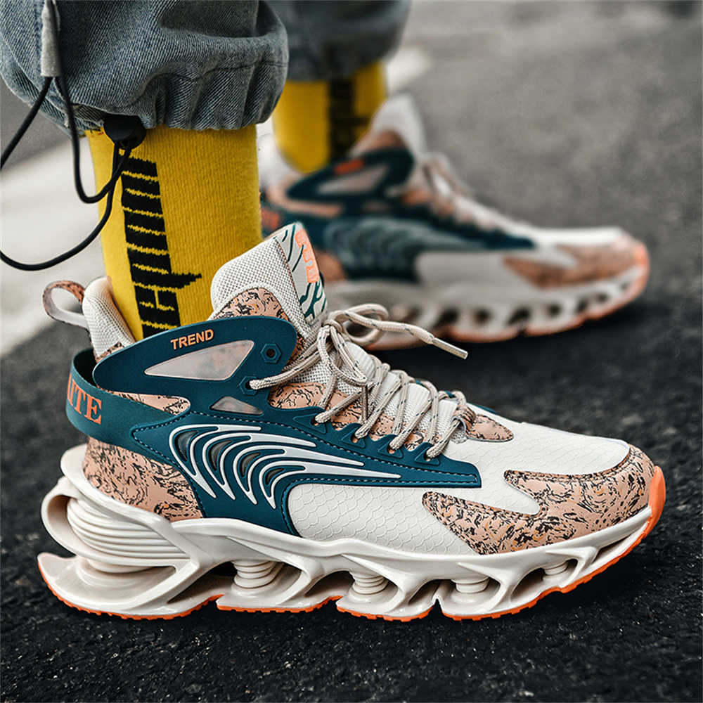 Sepatu Sneakers Pria Mewah War - Luxury Lifestyle Names ulasan dan harga