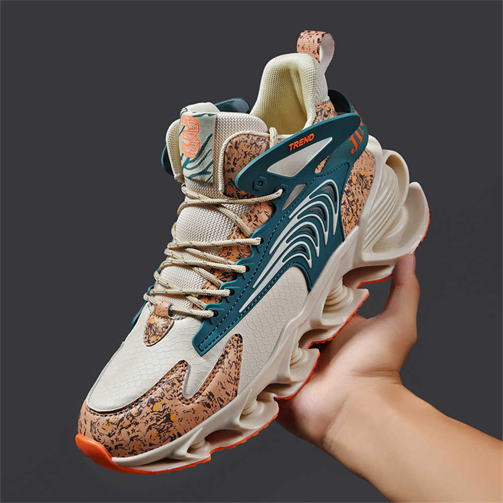 Sepatu Sneakers Pria Mewah War - Luxury Lifestyle Names ulasan dan harga